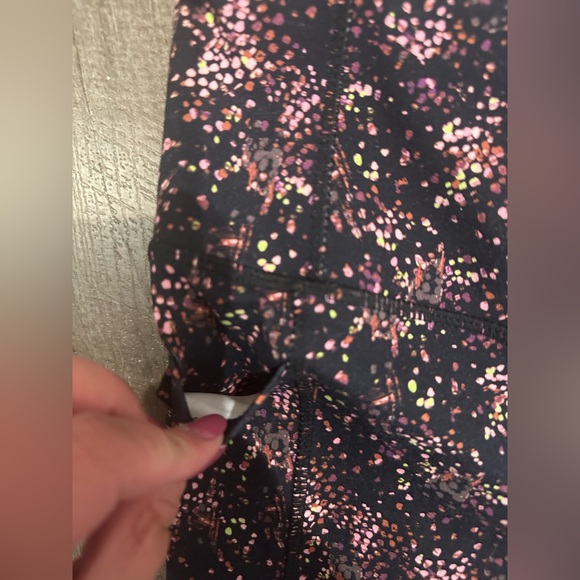Skechers Black and Pink Speckled Leggings - Picture 2 of 5